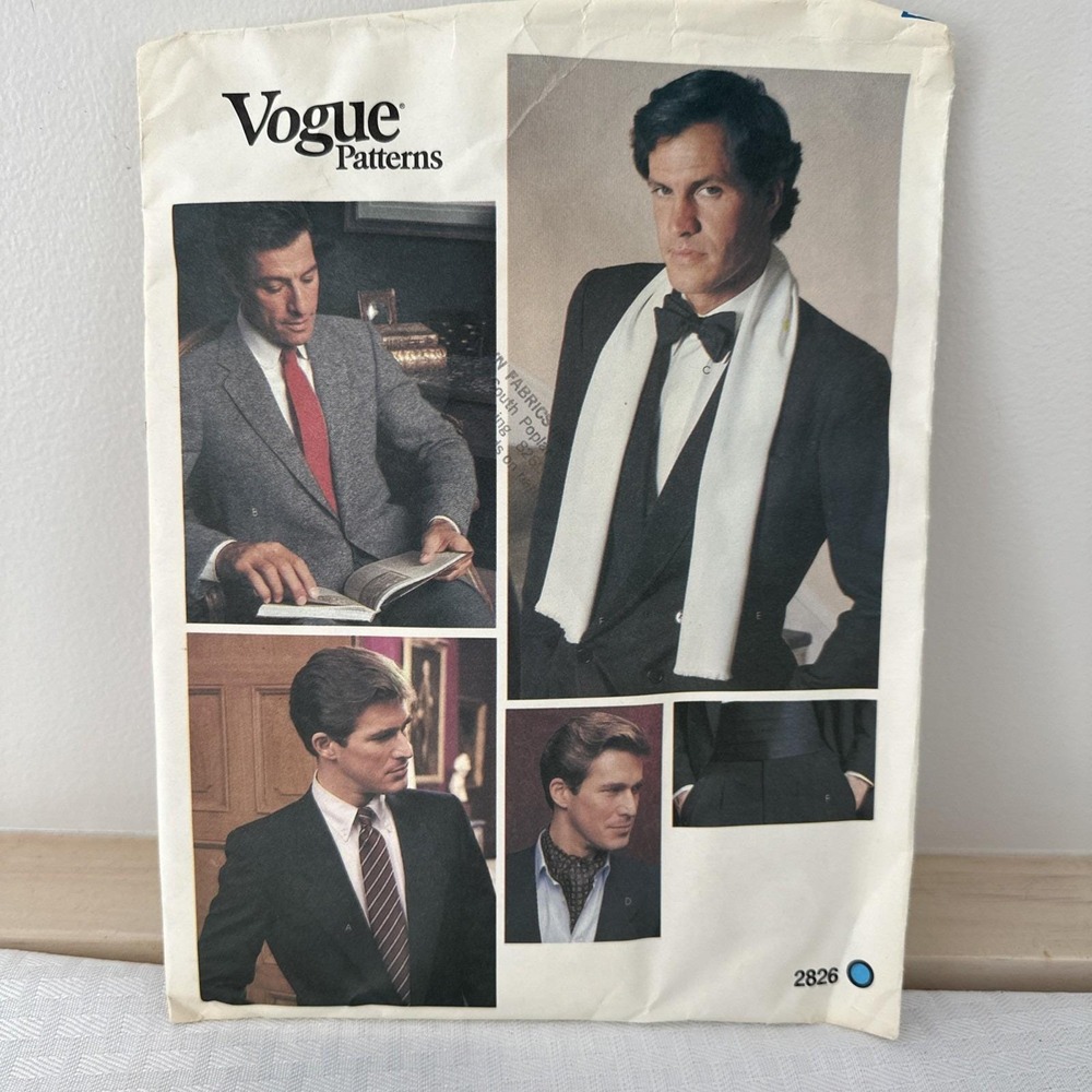 Vogue 2826 Men'sTies Ascot Scarf Cummerbund Sewing Pattern Vintage